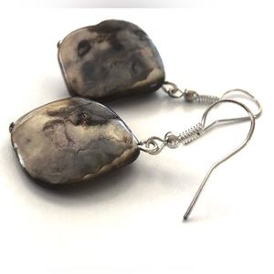 ⭐️5 for $25⭐️ Mother of Pearl earrings